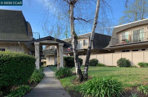 1093 Mohr Ln, Concord, CA, 94518-3635 | Card Image