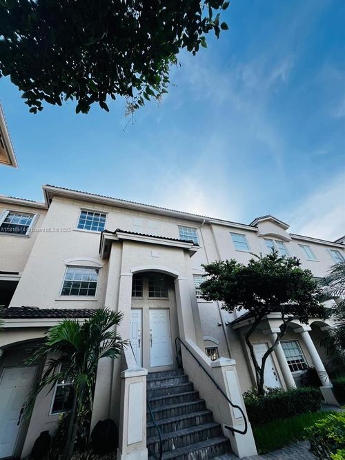 apt-212-5670 Nw 116th Ave, Doral, FL, 33178-4189 | Card Image