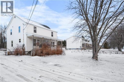 2109 Champlain St, Dieppe, NB, E1A7J4 | Card Image