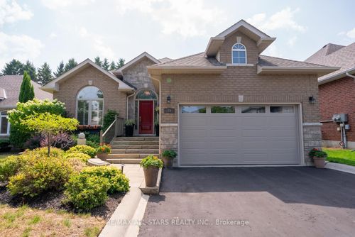 79 Gardiner Dr, Bradford, ON, L3Z3G2 | Card Image