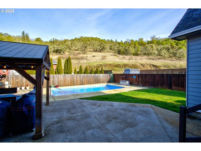 459 Oak Valley Loop, House other with 4 bedrooms, 4 bathrooms and 3 parking in Winchester OR | Image 38