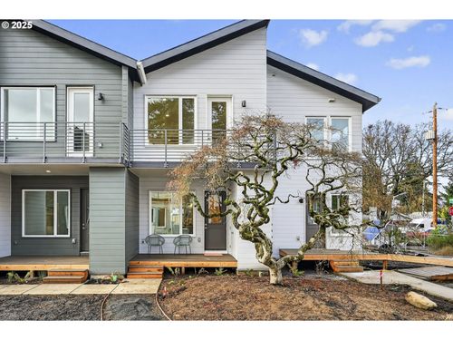 7208 Ne Going St, Portland, OR, 97218-3500 | Card Image