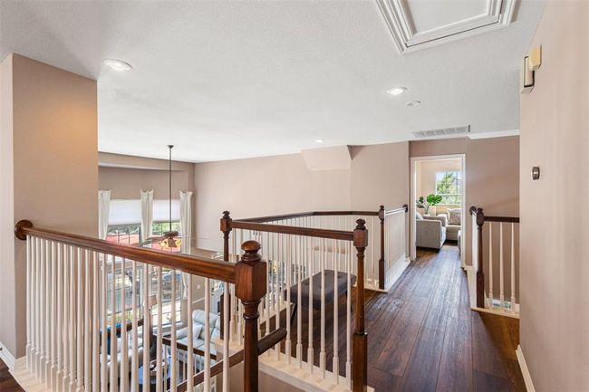 Upstairs landing. | Image 26