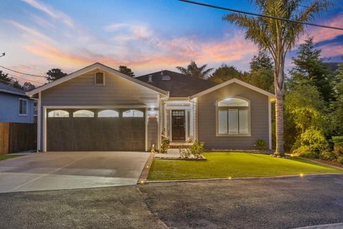 422 Montecito Ave, El Granada, CA, 94018-8082 | Card Image