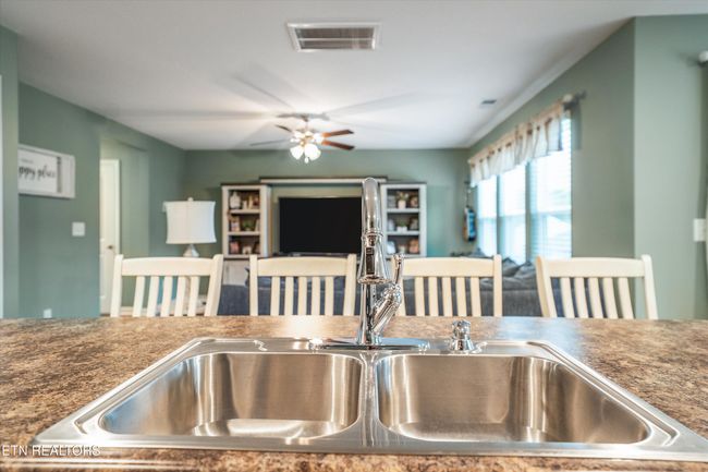 9502 Joy Denise Ln, House other with 3 bedrooms, 3 bathrooms and null parking in Heiskell TN | Image 13
