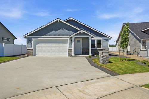 1255 N High Desert Dr, Deer Park, WA, 99006-5650 | Card Image