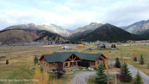 1384 E Etna S Rd, Etna, WY, 83118 | Card Image