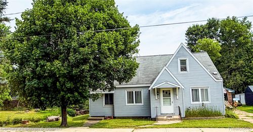 209 S 5th St, Roscommon, MI, 48653-9011 | Card Image