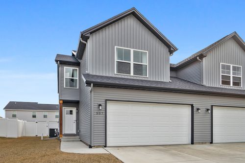 507 Wild Turkey Ln, Normal, IL, 61761-5640 | Card Image