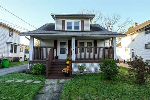 1366 Prospect St, Barberton, OH, 44203-7449 | Card Image