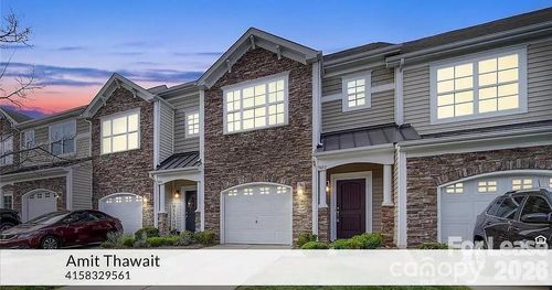 5657 Tipperlinn Way, Charlotte, NC, 28278-6670 | Card Image