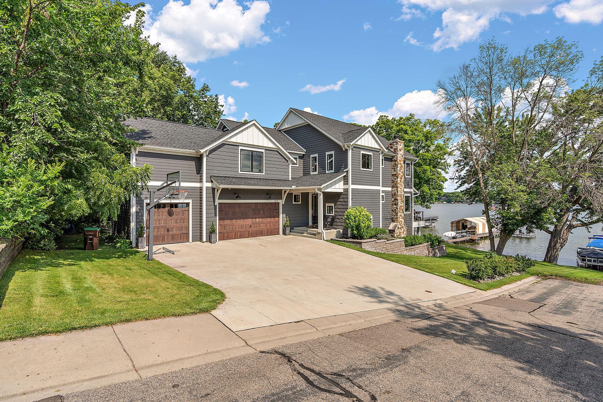 Finch Ln, Mound, MN 55364