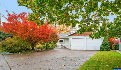 936 Kingwood Dr Nw, Salem, OR, 97304-2744 | Card Image