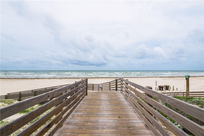 145 Beachwalk Ln, House other with 3 bedrooms, 3 bathrooms and null parking in Port Aransas TX | Image 38