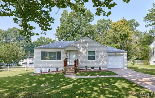 10147 Jepson Dr, Saint Louis, MO, 63137-2011 | Card Image