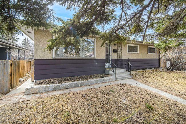 4124 Brisebois Drive Nw, Home with 3 bedrooms, 2 bathrooms and 2 parking in Calgary AB | Image 2