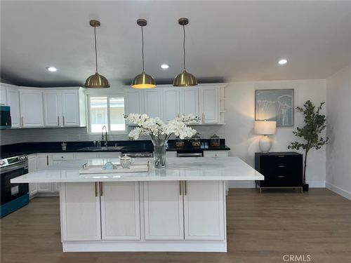 9881 Aldgate Ave, Garden Grove, CA, 92841-1304 | Card Image