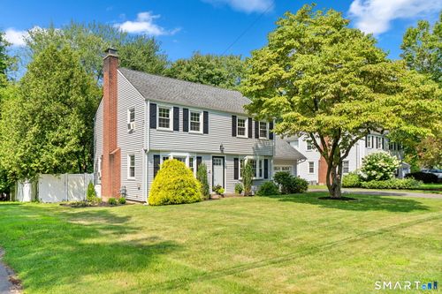70 Hartwell Rd, West Hartford, CT, 06117-1909 | Card Image