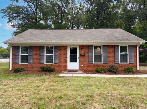 304 Field St, Graham, NC, 27253-3308 | Card Image