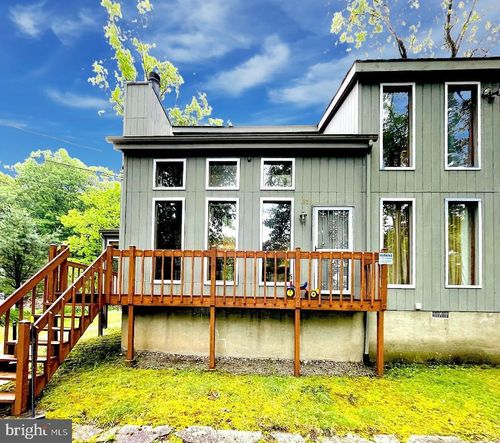 183 Radcliff Rd, Bushkill, PA, 18324-8510 | Card Image