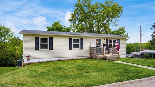 948 N Moorewood Drive, Zanesville, OH, 43701 | Card Image