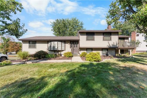 201 Horseshoe Cir, Bridgeville, PA, 15017-1109 | Card Image