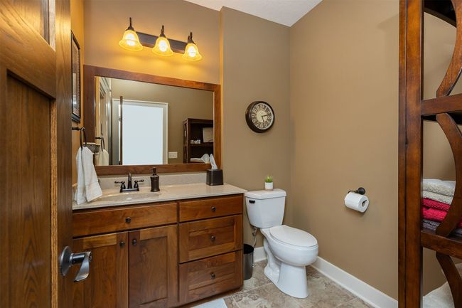 8121 Oak Ridge Dr, Home with 5 bedrooms, 3 bathrooms and null parking in Dexter IA | Image 33