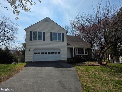 2220 Cedar Mill Ct, VIENNA, VA, 22182-5245 | Card Image