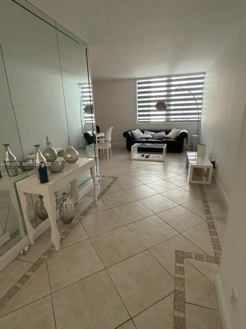 9a-5055 Collins Ave, Miami Beach, FL, 33140-2767 | Card Image