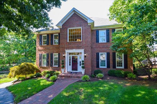 5069 Williamsburg Ct, Roanoke, VA, 24018-4198 | Card Image