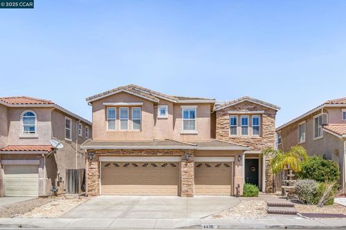 1426 Santa Teresa Dr, Pittsburg, CA, 94565-7626 | Card Image
