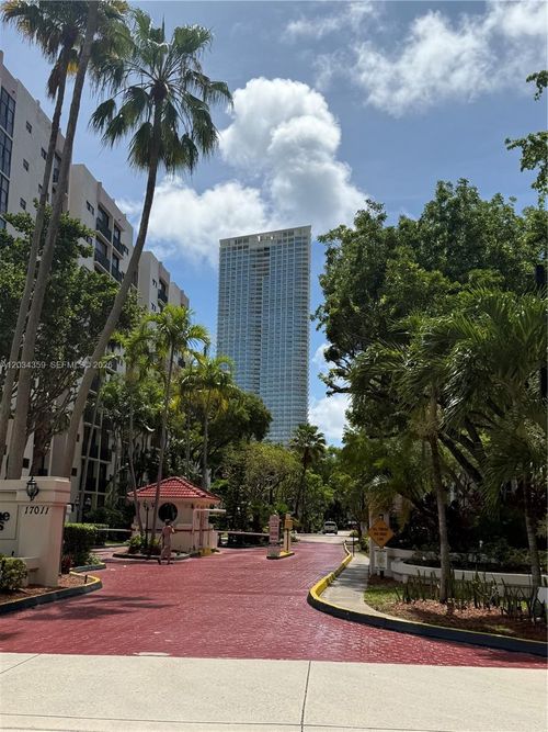 429-17021 N Bay Rd, Sunny Isles Beach, FL, 33160-4229 | Card Image