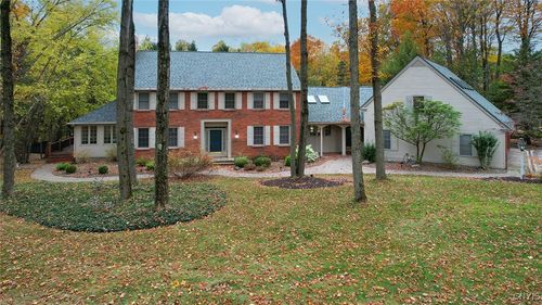 8428 Hobnail Rd, Manlius, NY, 13104-9331 | Card Image