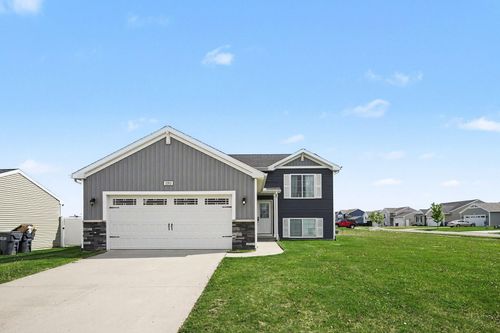 1193 Cooley Mill Ln, Vicksburg, MI, 49097-7779 | Card Image