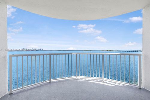 apt-1401a-1420 Brickell Bay Dr, Miami, FL, 33131-3615 | Card Image