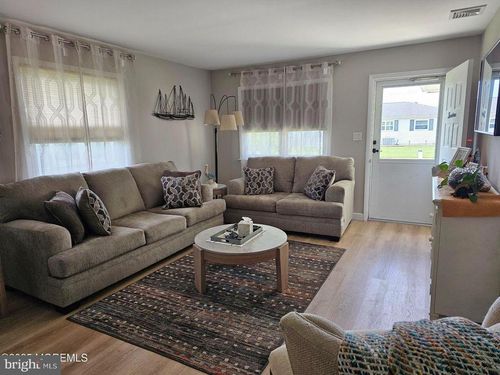 14 Marquis St, Toms River, NJ, 08757-4122 | Card Image