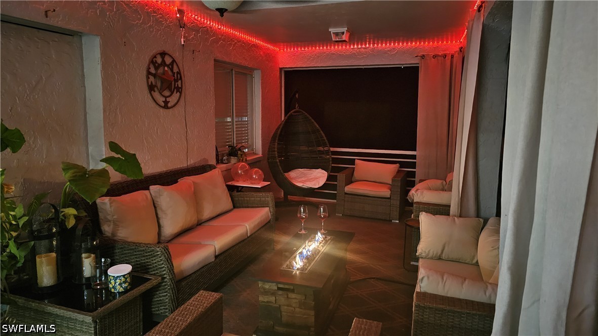 Residential in Naples 3