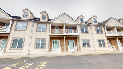 3 - 1825 N Route 35 N, Condo with 3 bedrooms, 3 bathrooms and 2 parking in Ortley Beach NJ | Image 1