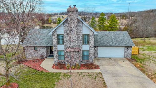 2908 Sunny Brook Dr, Jefferson City, MO, 65109-9331 | Card Image