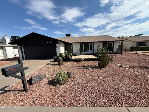 5215 W Hearn Road, Glendale, AZ, 85306 | Card Image