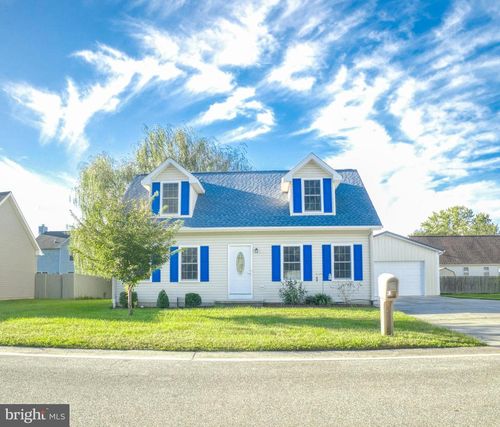 302 Woodsedge Ln, FELTON, DE, 19943-9542 | Card Image