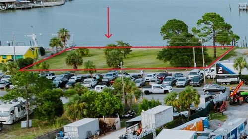 516 Lemoyne Dr, Dauphin Island, AL, 36528-4404 | Card Image