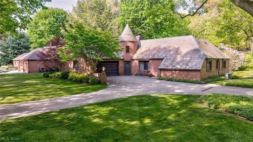 110 White Pond Drive, Akron, OH, 44313 | Card Image