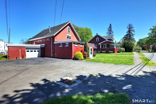 233 W River St, Milford, CT, 06460-3411 | Card Image