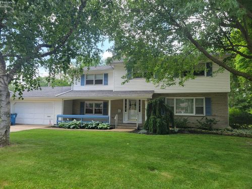 807 Harrison St, Port Clinton, OH, 43452-2121 | Card Image