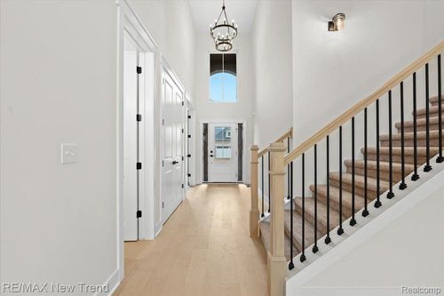 7829 Trailside Court, West Bloomfield Charter Township, MI, 48323 | Card Image