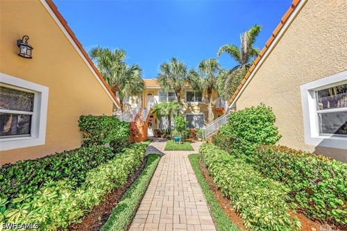 7003-2365 Bayou Ln, NAPLES, FL, 34112-8747 | Card Image