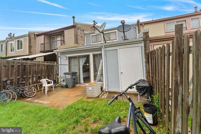 10805 Violet Ct, Townhouse with 3 bedrooms, 2 bathrooms and null parking in MANASSAS VA | Image 26