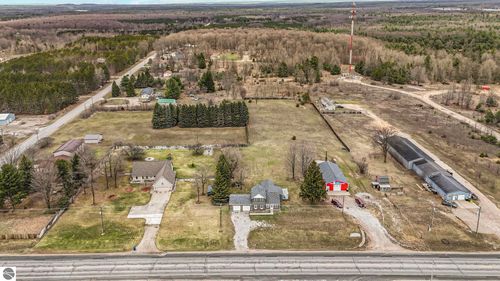 11850 Us Highway 31, Interlochen, MI, 49643-9365 | Card Image