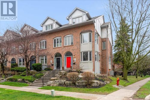 47 Windhaven Place, Oakville (BR Bronte), ON, L6L6L1 | Card Image